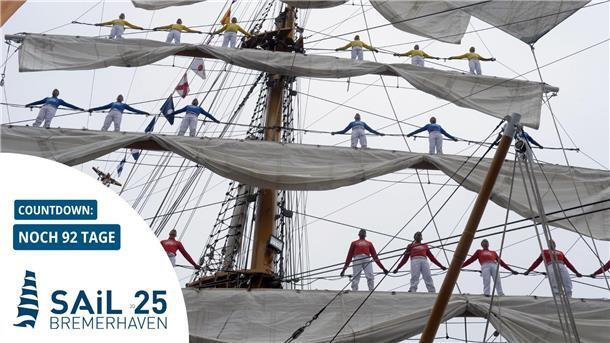Sail 2015 am 16. August: Matrosen in den Rahen