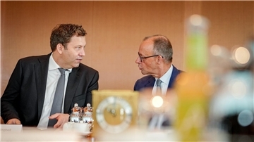 Das Kabinett hat Gesetze von Vizekanzler Klingbeil beschlossen. 