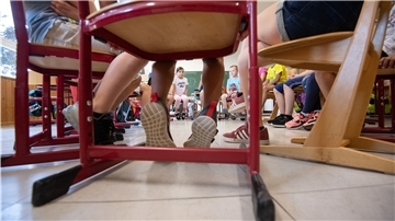 Das Land Niedersachsen kämpft weiter gegen den Schulleitermangel.