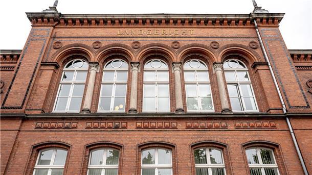 Kein Urteil im Prozess um tödlichen Unfall auf Klassenfahrt Das Landgericht Verden verhandelte über die Schuld einer Mitarbeiterin eines Pädagogik-Zentrums nach dem Unfalltod eines Jungen.