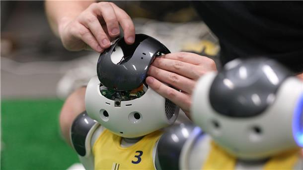 Roboterfußball-WM in Eindhoven - Deutsche Titelchancen gut Das letzte Mal wurde die HTWK im Jahr 2018 in Montreal Weltmeister.