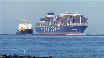Containerschiff