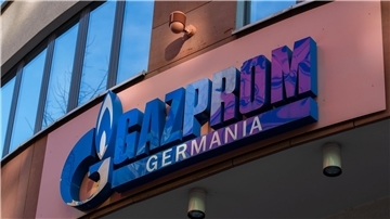 Das Logo von Gazprom Germania GmbH, ehemaliges Tochterunternehmen der Gazprom Export des russischen Gasversorgers Gazprom, in Berlin.