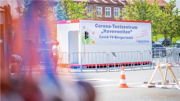 Das mobile Testzentrum in den Havenwelten wird vor allem an den Wochenenden genutzt – von Touristen.