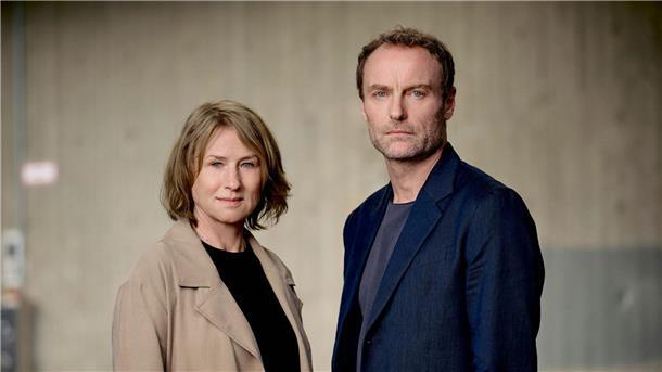 Das neue Berliner Ermittlerduo Susanne Bonard (Corinna Harfouch) und Robert Karow (Mark Waschke).