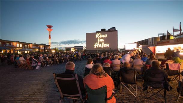 Das Open-Air-Spektakel Kino im Hafen findet am 4. und 5. August im Schaufenster Fischereihafen statt.