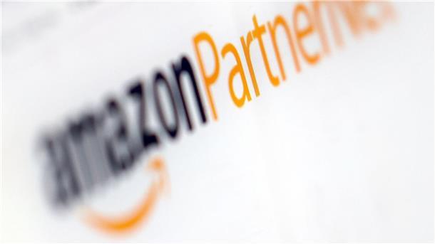 Urteil: Amazon haftet nicht für sogenannte Affiliate-Links Das Partnerprogramm von Amazon funktioniert so, dass angemeldete Teilnehmer auf ihrer eigenen Internetseite Links zu Produkten im Amazon-Angebot setzen können.