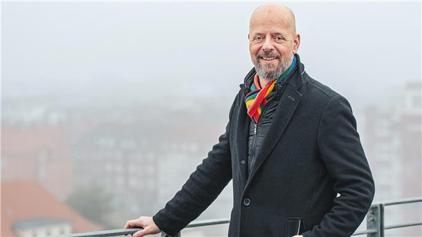Nach Moosdorfs Rückzug: Geht Bremerhavener Abgeordneter nach Berlin?  Das Personalkarussell nach dem Rücktritt von Umweltsenatorin Kathrin Moosdorf könnte den Bremerhavener Abgeordneten Michael Labetzke in den Bundestag bringen.
