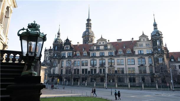 Grünes Gewölbe: Prozess offenbart Täter und Teile der Beute Das Residenzschloss mit dem Grünen Gewölbe in Dresden, Ort eines spektakulären Juwelendiebstahls.