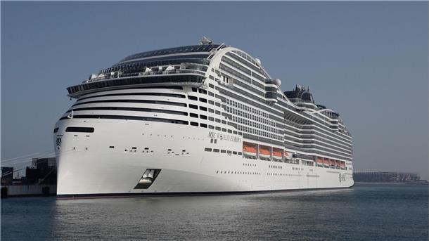 Das Schiff hat den Hafen in Neapel erreicht. (Symbolbild)