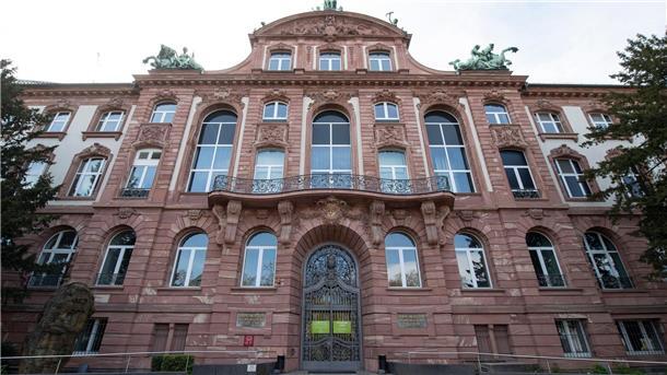 Vorerst geschlossen: Brand im Senckenberg Naturmuseum Das Senckenberg Naturmuseum in Frankfurt am Main (Archivbild).