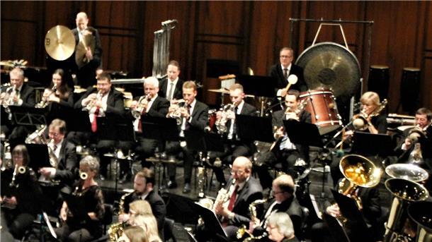 Das Sinfonische Blasorchester Wehdel gastierte mit einem Galakonzert im Stadttheater