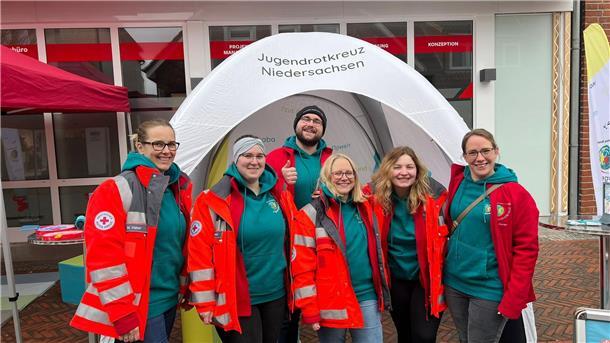 Das Team vom Jugendrotkreuz Zeven freut sich auf die große Neueröffnung am 21. April.