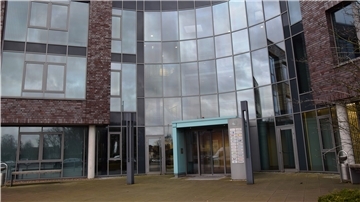 Das Technologiezentrum Nordenham (TZN) an der Werftstraße in Einswarden hat sich bislang vor allem an den Bedürfnissen von PAG orientiert. Das soll sich ändern. Ein Konzept dafür steht.