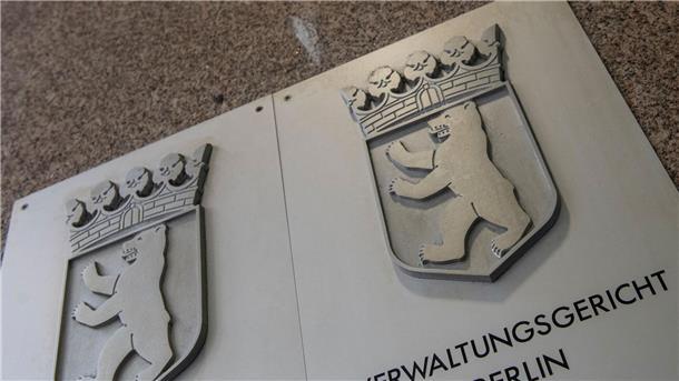Das Verwaltungsgericht Berlin droht der Bundesregierung ein Zwangsgeld an. Sie müsse zeitnah über den Antrag einer afghanischen Familie entscheiden. (Symbolbild) 