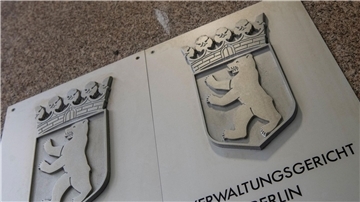 Das Verwaltungsgericht Berlin droht der Bundesregierung ein Zwangsgeld an. Sie müsse zeitnah über den Antrag einer afghanischen Familie entscheiden. (Symbolbild) 