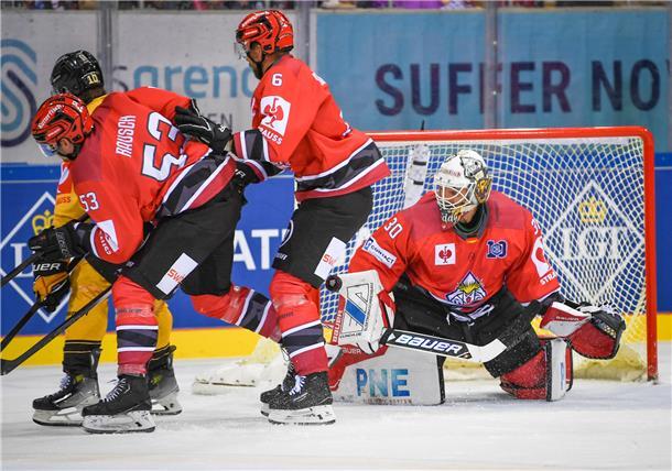 Das vierte CHL-Spiel der Fischtown Pinguins gegen die Rouen Dragons in der Eisar...
