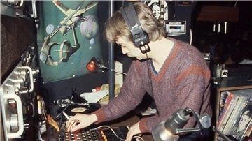 Ein DJ am Mischpult, Hermann Giesche