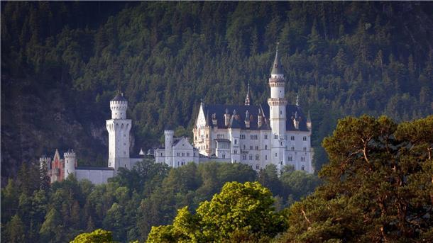 Schwangau ebnet Weg für Welterbe-Bewerbung Neuschwansteins Das weltberühmte Schloss Neuschwanstein in Schwangau.