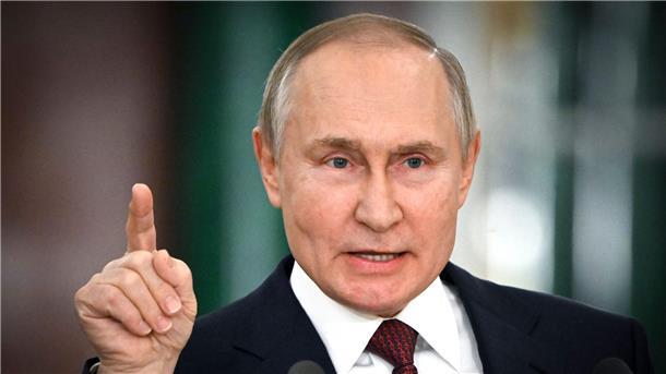 Putin verbietet Ölexporte in Länder mit Preisdeckel Das Wladimir Putin beschlossene Verkaufsverbot soll dem Schutz der „nationalen Interessen“ dienen.