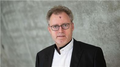 Das Wolfsburger „Aqua“ unter Küchenchef Sven Elverfeld behält im diesjährigen „Gault&Millau“ seinen Spitzenplatz in Niedersachsen.
