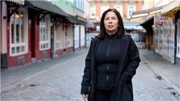 Das ZDF widmet Freitag eine eindringliche dreiteilige Doku-Serie. 