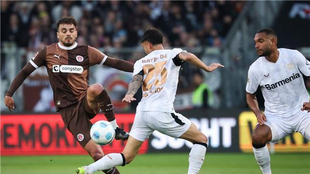 Jonathan Tah kündigt Abschied von Bayer 04 an Dass 1:1 beim FC St. Pauli war eines seiner letzten Spiele für Bayer: Jonathan Tah (r) sucht eine neue Herausforderung.