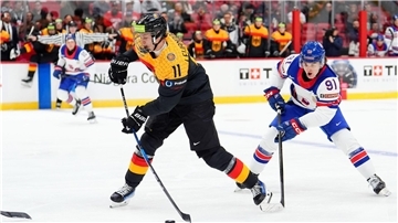 David Lewandowski (11) könnte künftig an der Seite von Superstar Leon Draisaitl bei den Edmonton Oilers spielen.