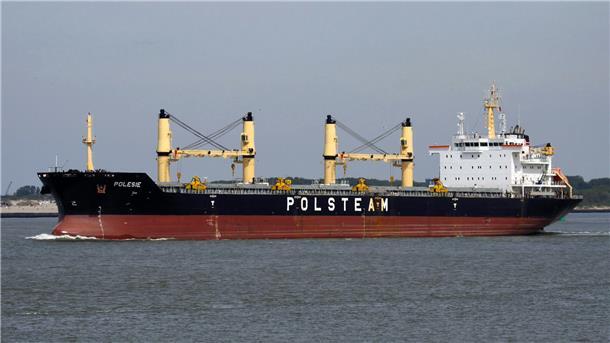 Frachter-Crash vor Helgoland: Kapitän der „Verity“ gestorben | Update 14 DAVONGEKOMMEN: Der rund 190 Meter lange Frachter „Polesie“ ist nach Angaben des Havariekommandos noch schwimmfähig.