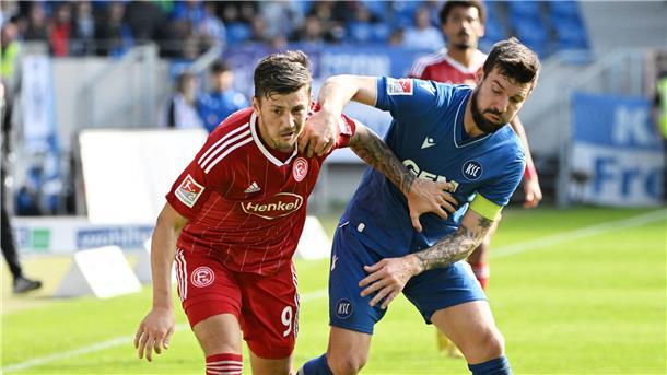 Dawid Kownacki (links) wechselt von Fortuna Düsseldorf zu Werder Bremen.