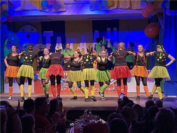 "De duun Deerns" griffen nach den Sternen.