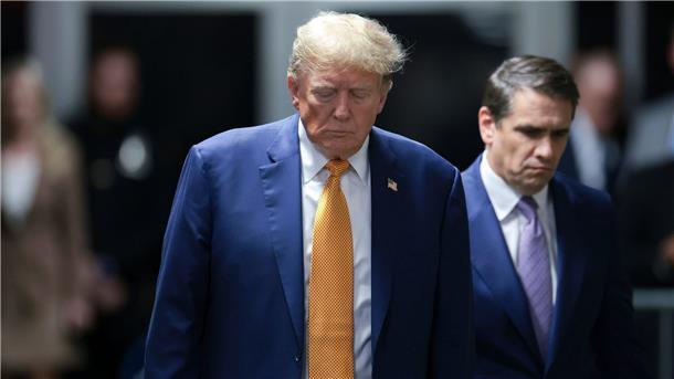 Pornostar schildert bei Prozess Details zu Sex mit Trump Dem ehemaligen US-Präsidenten Donald Trump drohen mehrere Jahre Haft. Der Fall könnte den US-Wahlkampf beeinflussen.