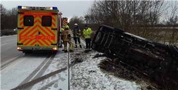 Dem Wetter sind heute auf der A27 in Richtung Cuxhaven zwei Autofahrer zum Opfer gefallen.
