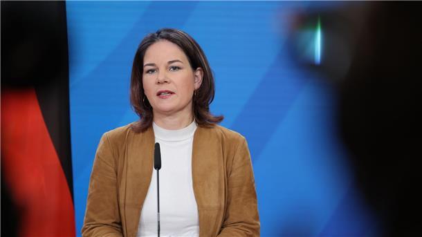 „Dem zynischen Spiel Russlands entgegentreten: Bundesaußenministerin Annalena Baerbock.