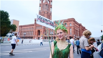 Demonstranten bei der Hanfparade in Berlin. Die Teilnehmer kämpfen für die Legalisierung von Cannabis.