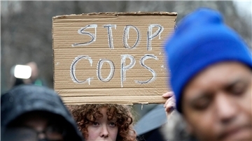 Demonstranten protestieren im Januar wegen des Todes von Tyre Nichols. In den USA kam es erneut zu einem Fall tödlicher Polizeigewalt.