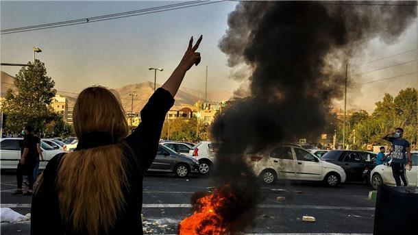 Bericht: Aktivistin getötet - Irans Justiz dementiert Demonstration im September 2022 nach dem Tod der 22-jährigen Mahsa Amini.