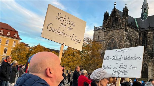 Tausende demonstrieren gegen Energie- und Russlandpolitik Demonstration in Magdeburg.