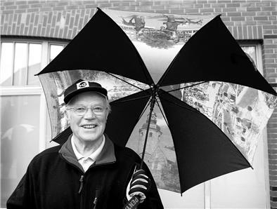 Abschied von Hermann Tödter: Ein Nachruf auf einen feinsinnigen Beobachter Ein Mann blickt in die Kamera.