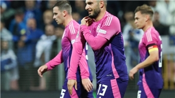 Deniz Undav jubelt nach seinem zweiten Treffer gegen Bosnien.