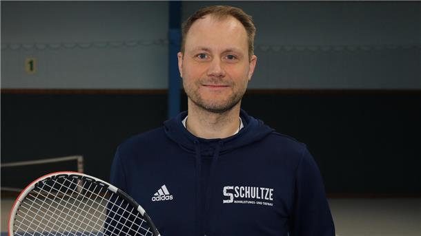 Bei der Regionsmeisterschaft erreicht Dennis Klahn den zweiten Platz Dennis Klahn spielt Tennis für den TK Nordenham