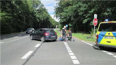 Der 73-jährige Radfahrer wurde bei dem Unfall schwer verletzt.