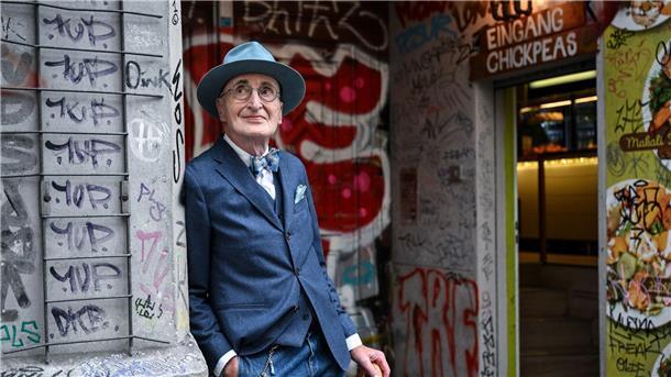 „Granfluencer“ trotzen Altersklischees online Der 79-jährige Influencer Günther Krabbenhöft hat 300.000 Follower auf der Social-Media-Plattform Instagram.