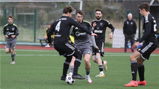 Deik Ehmann im Spiel des TSV Abbehausen gegen den SV Tur Abdin Delmenhorst