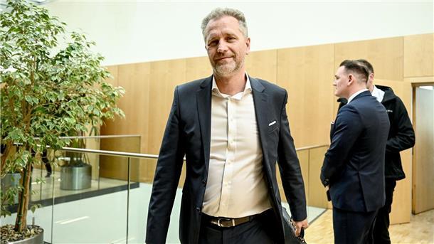 Ermittler durchsuchen Bystrons Wohnadresse in Berlin Der AfD-Bundestagsabgeordnete Petr Bystron wechselt in wenigen Wochen ins Europaparlament.