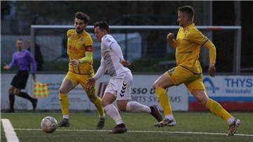 SV Brake gegen SV Atlas Delmenhorst II Fußball-Bezirksliga