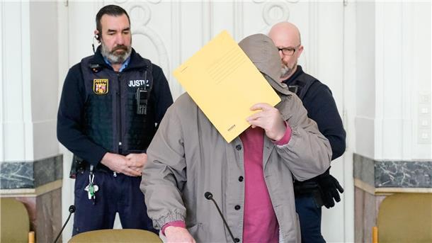 Zwölf Jahre Haft nach Entführung und Missbrauch von Mädchen Der Angeklagte wurde zu zwölf Jahren Haft verurteilt.