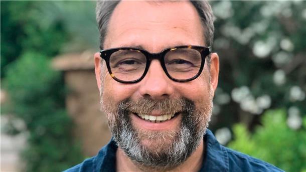 Springer-Sprecher schreibt Schlüsselroman über Medien Der „Aufsteiger“-Autor Peter Huth. (Foto: privat)