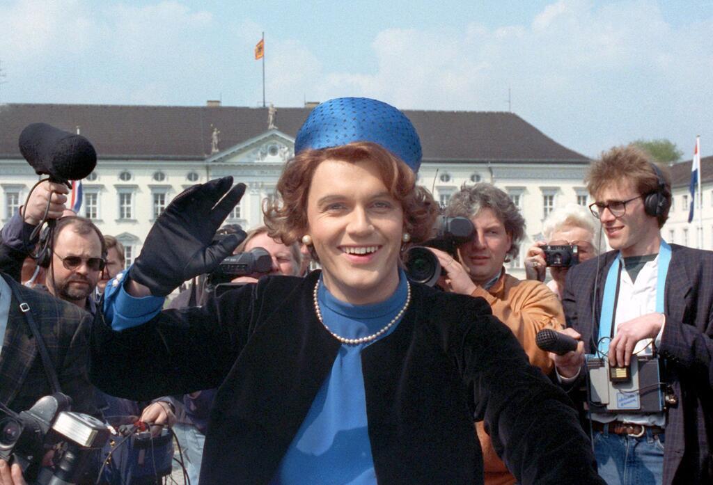 Der Auftritt als Königin Beatrix 1991 war Hape Kerkelings größter Kult-Moment (Archivbild).