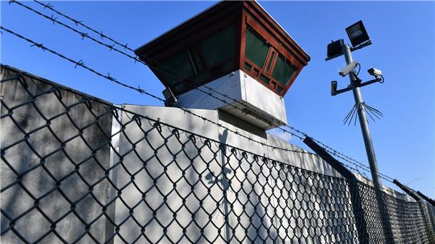 Geflohener Vergewaltiger in Schleswig-Holstein gefasst Der aus der Berliner JVA Tegel geflohene verurteilte Vergewaltiger ist gefasst worden.